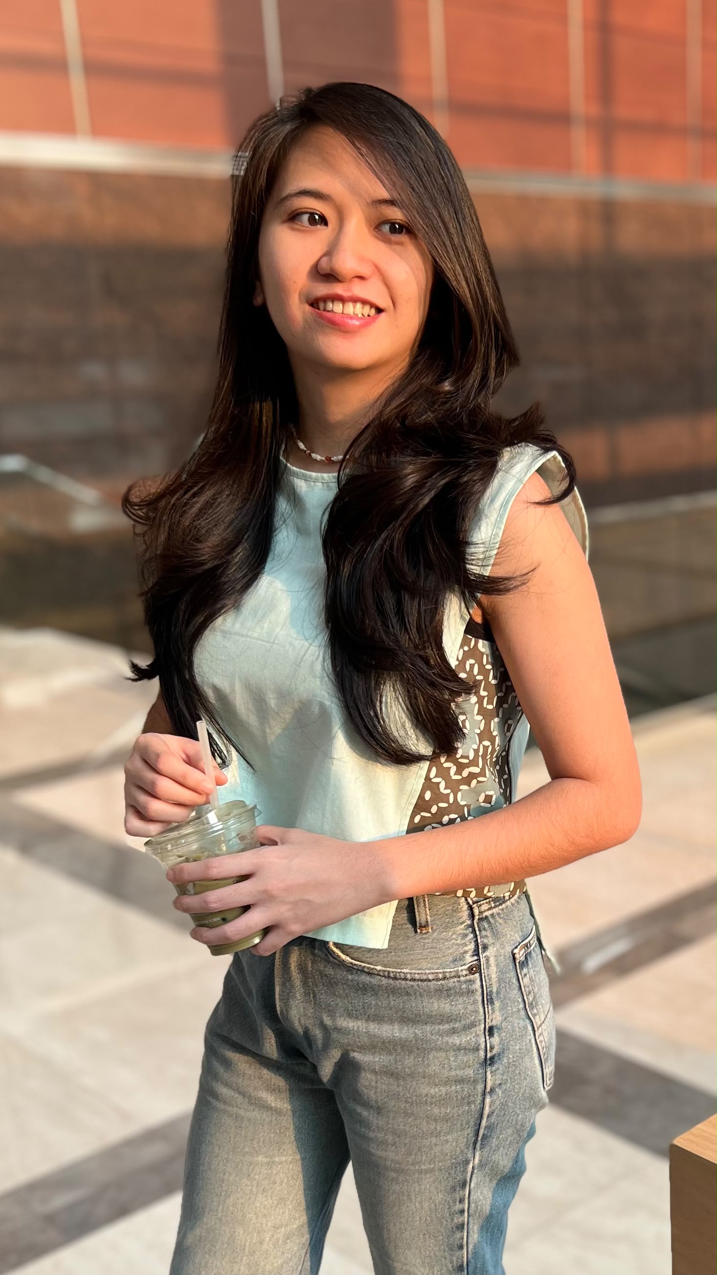 Ayla 4